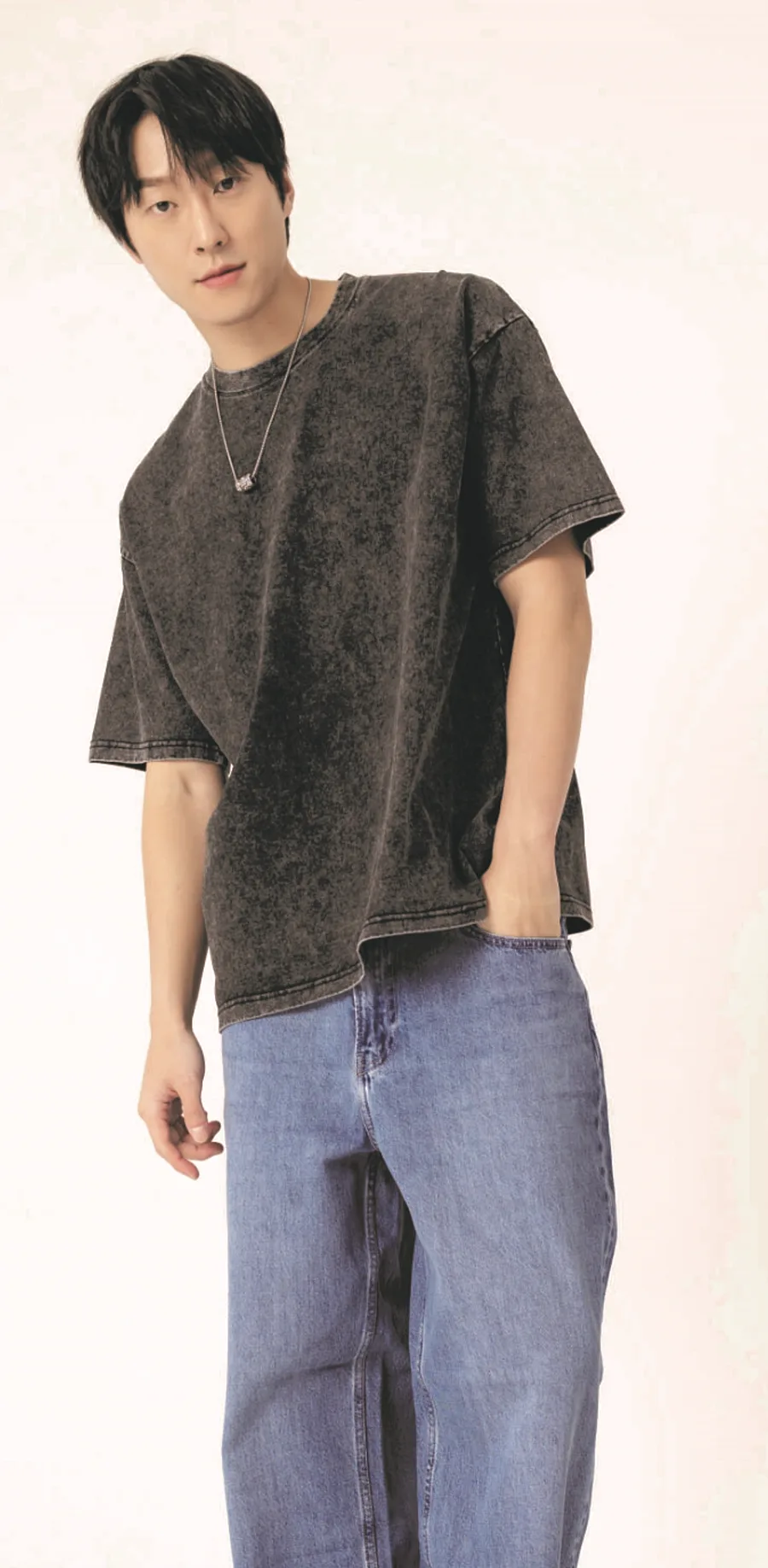 Arrive Guide Vintage Snowflake Washed Tee